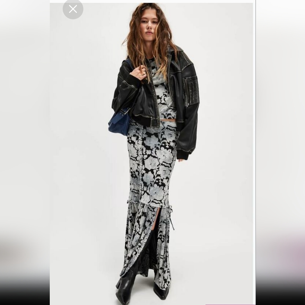 Wrenli Floral Long Sleeve Top And Maxi Skirt Set in Black and Gray.
